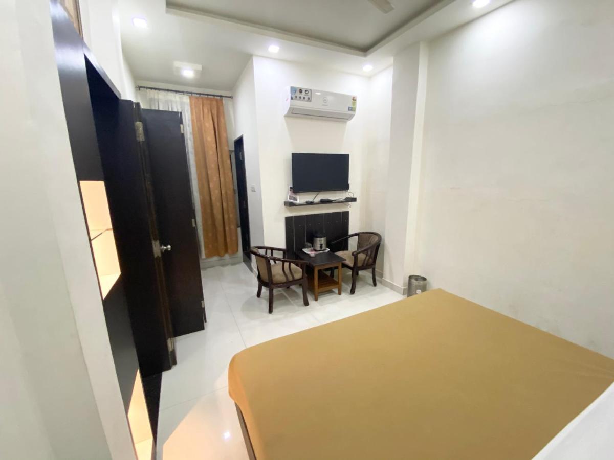 Hotel The Galaxy 贾巴尔普尔 外观 照片